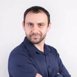 Врач-психиатр Гамчан Антон Арменович